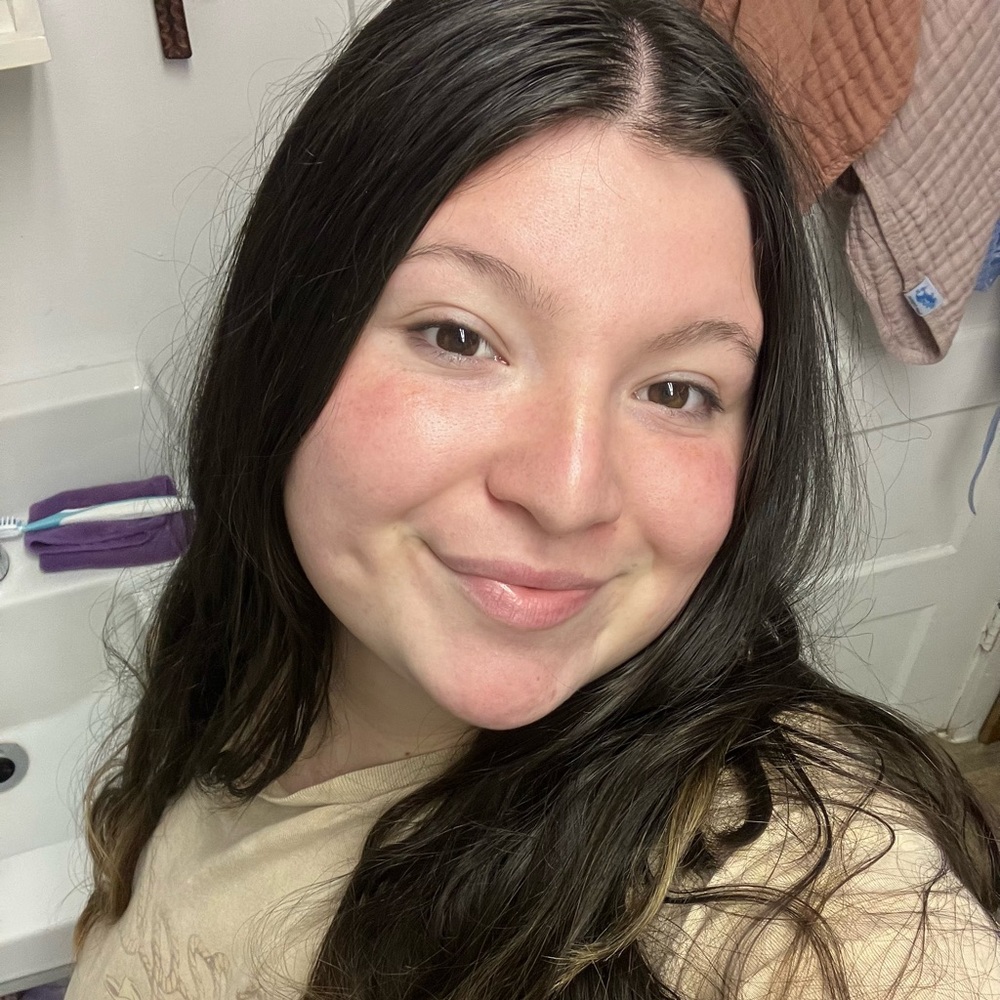 Meet your Posher, Alyssa